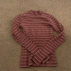 Striped long sleeve turtle neck two bleach jeans